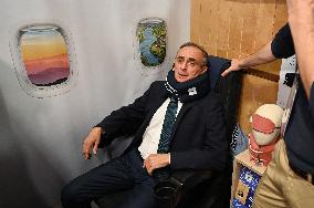 Eric Zemmour At The Made In France Trade Show - Paris