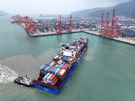 China Imports And Exports of Goods Trade Increased
