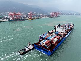 China Imports And Exports of Goods Trade Increased