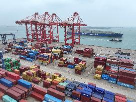 China Imports And Exports of Goods Trade Increased