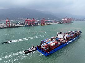 China Imports And Exports of Goods Trade Increased