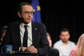 Bruno Retailleau At Public Meeting - Bry Sur Marne