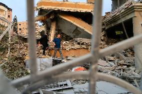 Israeli Airstrike Hits South Lebanon