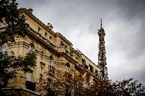 Eiffel Tower Illustrations - Paris