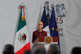 Emmanuel Macron hold News Conference in Mexico