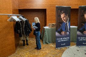 Jordan Bardella signs copies of his book Ce que veulent les Français - Nice