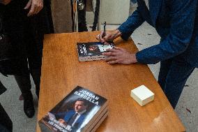 Jordan Bardella signs copies of his book Ce que veulent les Français - Nice