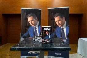 Jordan Bardella signs copies of his book Ce que veulent les Français - Nice