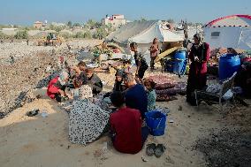 Gaza Scrap Search Amid Crisis