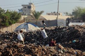 Gaza Scrap Search Amid Crisis