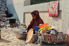 Gaza Scrap Search Amid Crisis