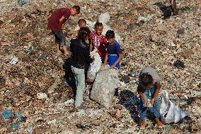 Gaza Scrap Search Amid Crisis