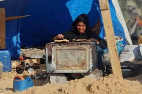 Gaza Scrap Search Amid Crisis