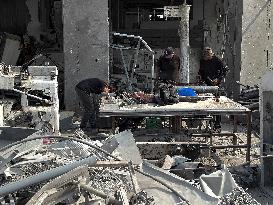 Gaza Man Rebuilds Bombed Bakery - Gaza Strip