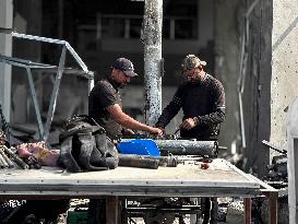 Gaza Man Rebuilds Bombed Bakery - Gaza Strip