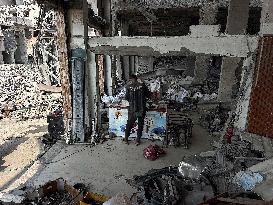 Gaza Man Rebuilds Bombed Bakery - Gaza Strip