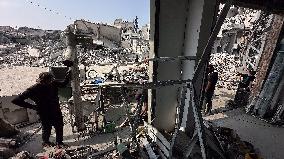 Gaza Man Rebuilds Bombed Bakery - Gaza Strip