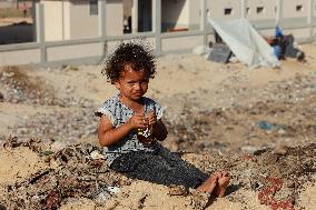 Gaza Scrap Search Amid Crisis