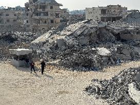 Gaza Man Rebuilds Bombed Bakery - Gaza Strip