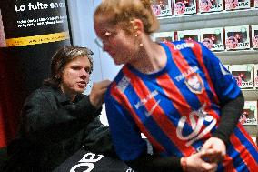 Orelsan dedicaces Caen. FC