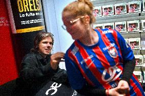 Orelsan dedicaces Caen. FC