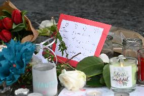 Dix ans apres les attentats du 13 Novembre, les Parisiens se recueillent place de la Republique.