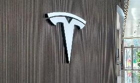 Tesla FSD