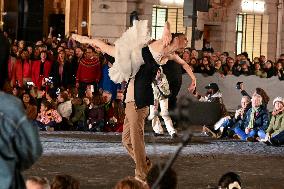 Christmas Lights Illuminate Faubourg Saint Honore - Paris