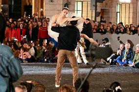 Christmas Lights Illuminate Faubourg Saint Honore - Paris