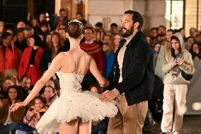 Christmas Lights Illuminate Faubourg Saint Honore - Paris