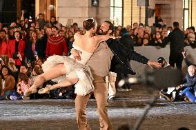 Christmas Lights Illuminate Faubourg Saint Honore - Paris