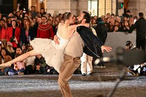 Christmas Lights Illuminate Faubourg Saint Honore - Paris