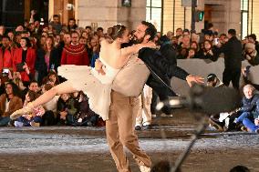 Christmas Lights Illuminate Faubourg Saint Honore - Paris