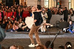 Christmas Lights Illuminate Faubourg Saint Honore - Paris
