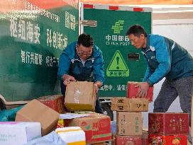 Unmanned Express Delivery Vehicle