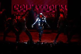 Katy Perry Performs in Barcelona