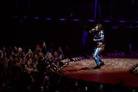 Katy Perry Performs in Barcelona