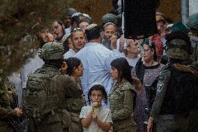 Settlers Storm Hebron Old City - Palestine
