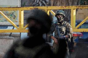 Settlers Storm Hebron Old City - Palestine