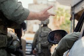 Settlers Storm Hebron Old City - Palestine
