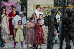 Settlers Storm Hebron Old City - Palestine