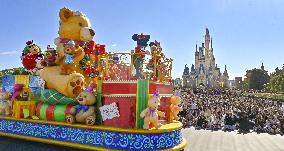 Christmas parade at Tokyo Disneyland