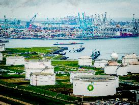 Illustration - Port of Rotterdam - Netherlands