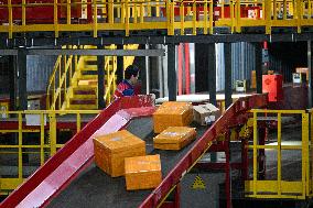 Double 11 Shopping Carnival Jitu Express Logistics Peak