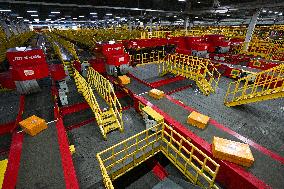 Double 11 Shopping Carnival Jitu Express Logistics Peak