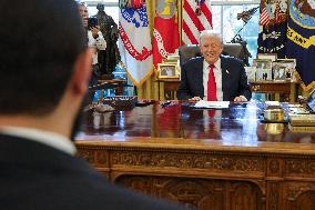 Donald Trump Receives Syrian President Sharaa - Washington