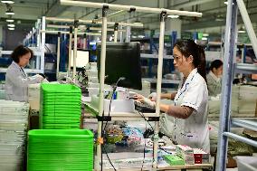 11.11 Online Shopping Logistics Peak