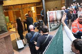 Rosalía and David Broncano on the program La Revuelta - Madrid