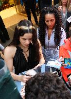 Rosalía and David Broncano on the program La Revuelta - Madrid