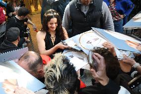 Rosalía and David Broncano on the program La Revuelta - Madrid